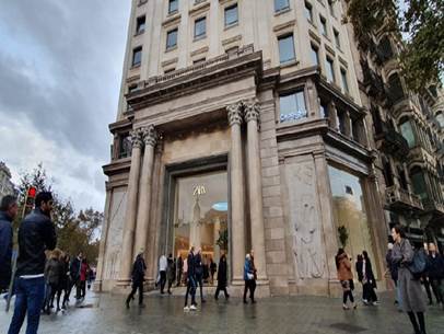 Inditex descarta el Erte durante el estado de alarma y asume el coste del cierre de tiendas